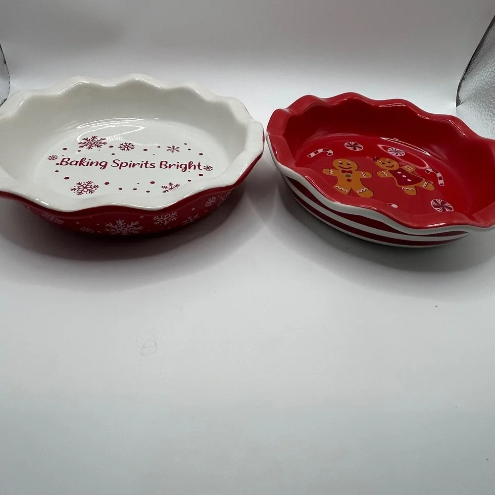 Holiday Time‎ Baking Spirits Bright Gingerbread Man Pie Plate Christmas Set